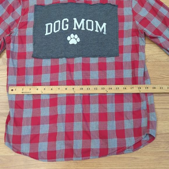 Dog Mom Flannel upcycled one of a kind size Medium unisex - Picture 7 of 8